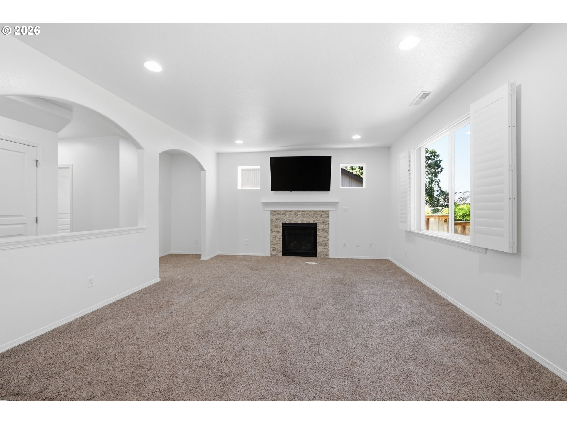 Property photo 5 of 43