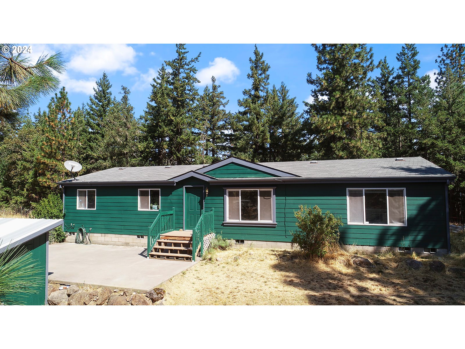 Photo of 2095 STATE RD Mosier OR 97040