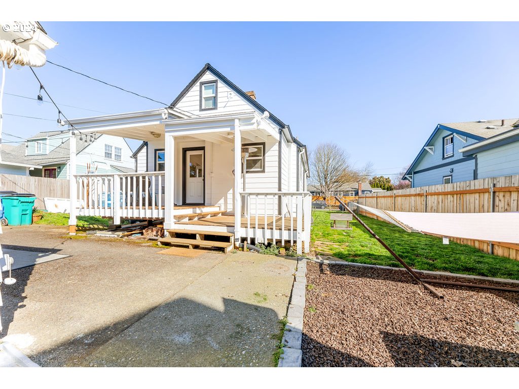 2704  Grant St, Vancouver, WA 98660