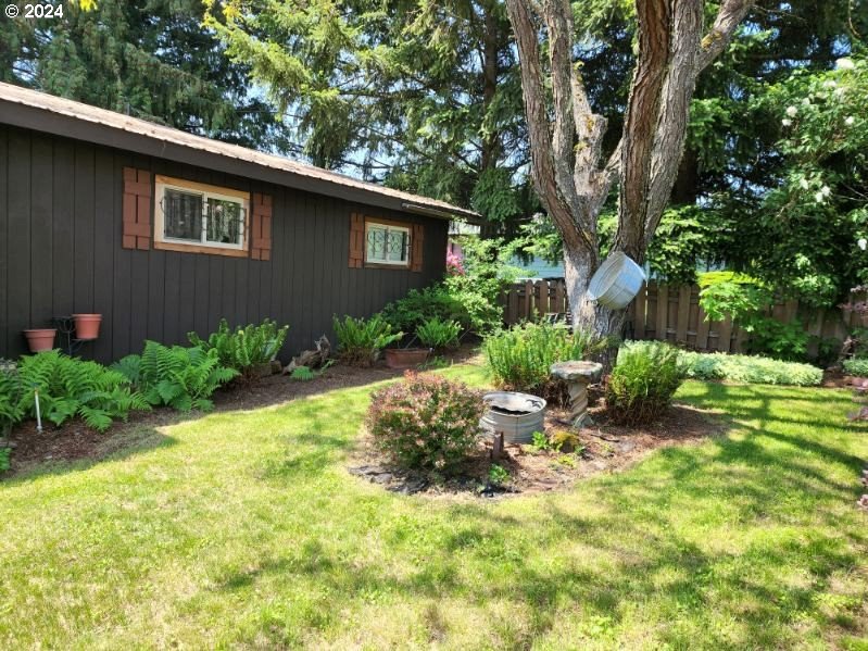 Photo of 443 CHERRY ST White Salmon WA 98672