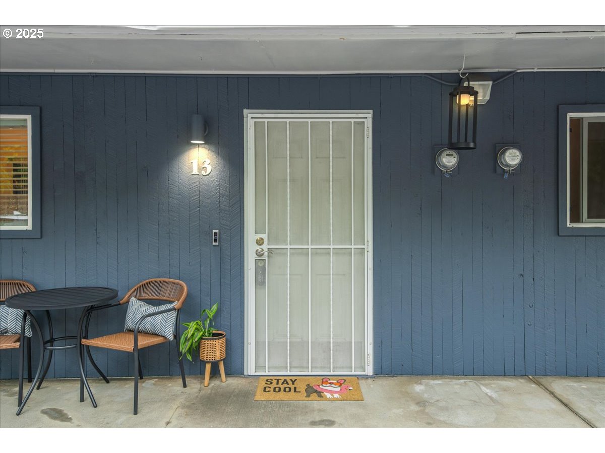 Photo #2: 247341452 Listing 