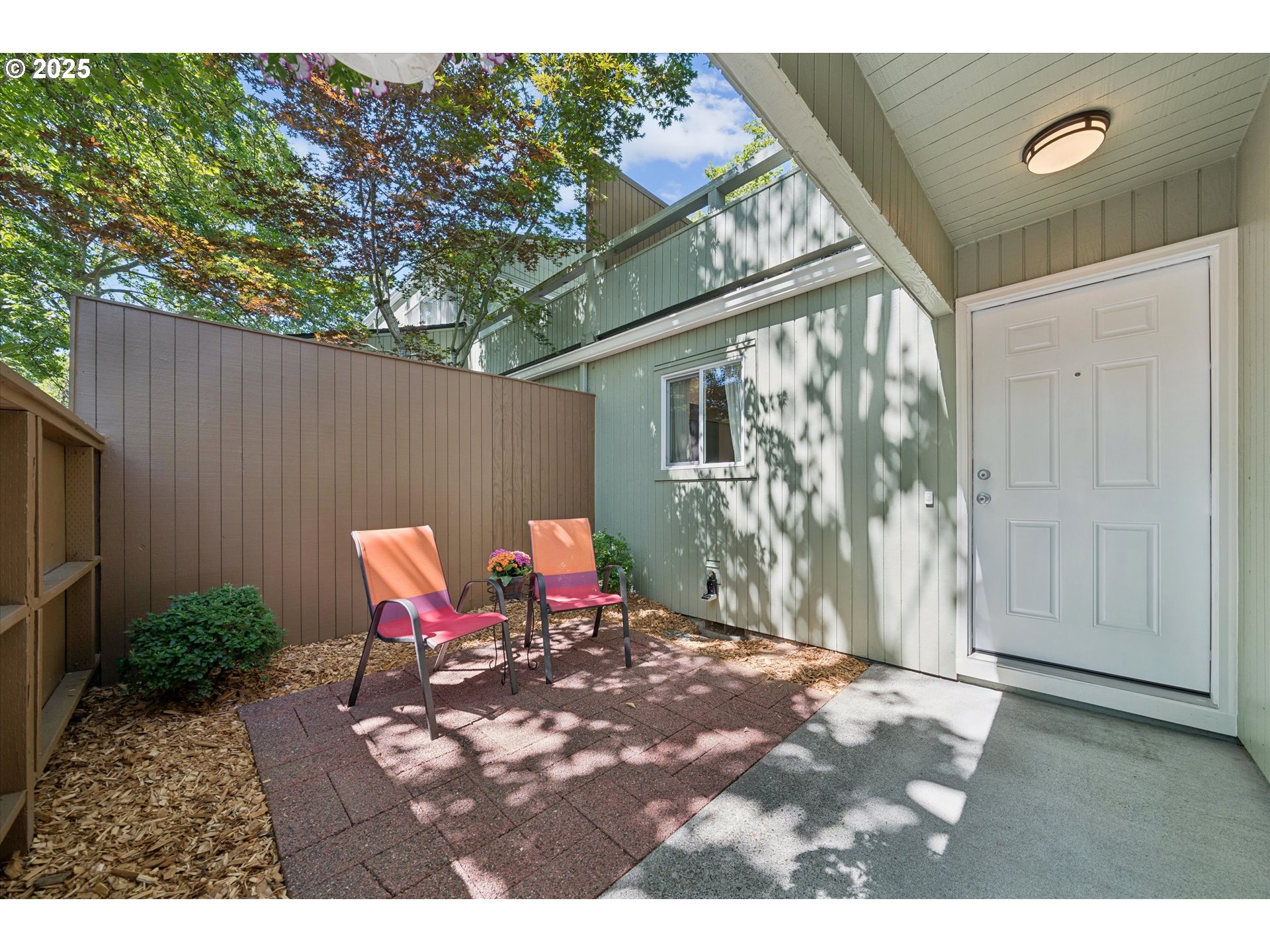 Photo #2: 248471714 Listing 