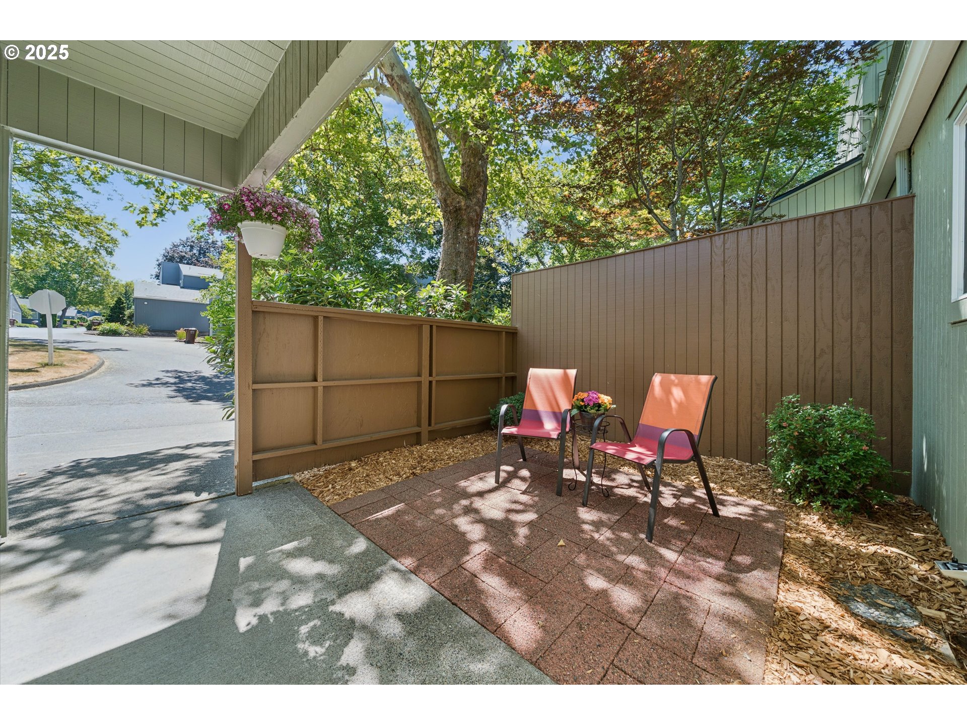 Photo #3: 248471714 Listing 