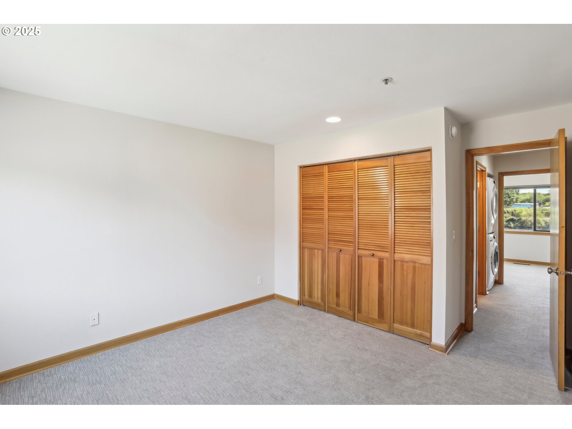 Photo #18: 249260527 Listing: Photo #18
