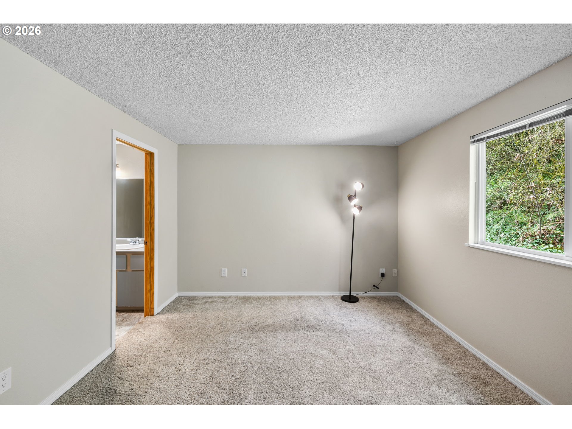 Photo #17: 250120438 Listing: Photo #17