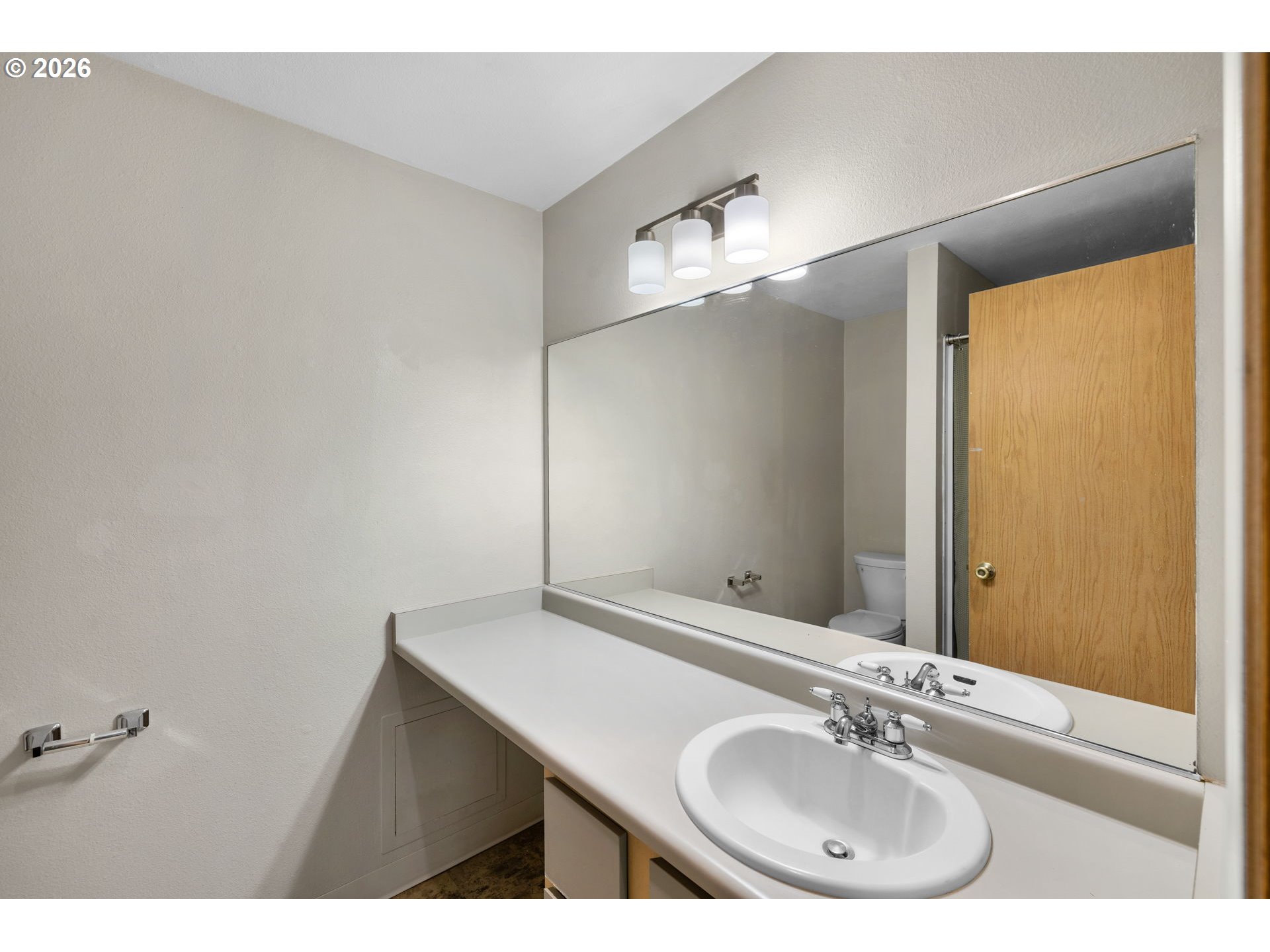 Photo #13: 250120438 Listing: Photo #13