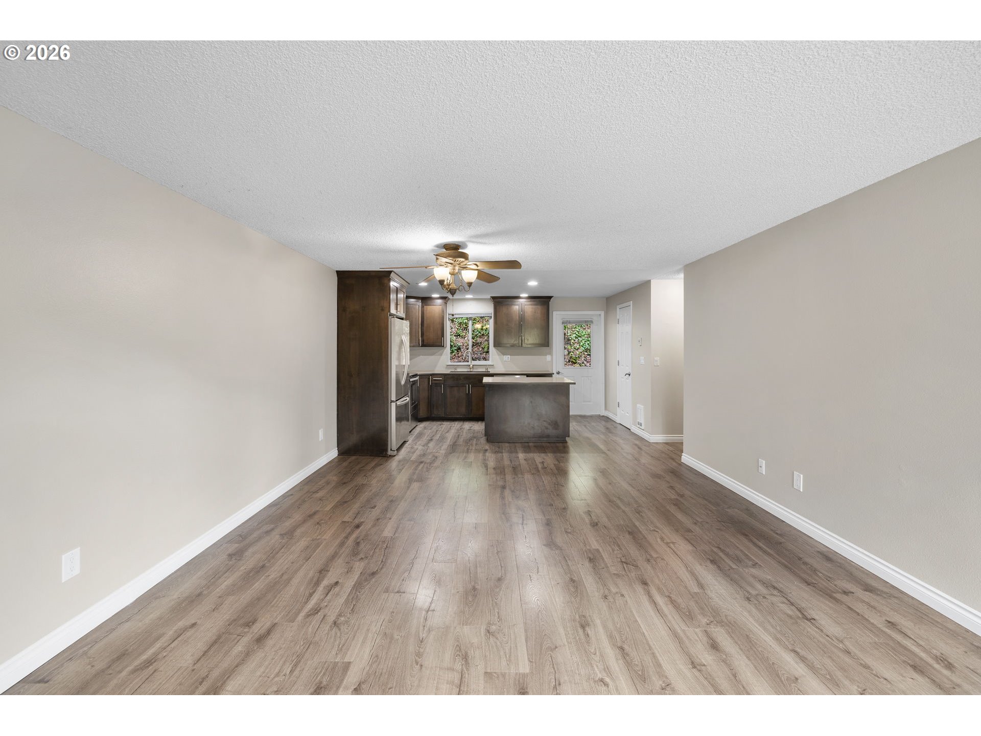 Photo #4: 250120438 Listing: Photo #4