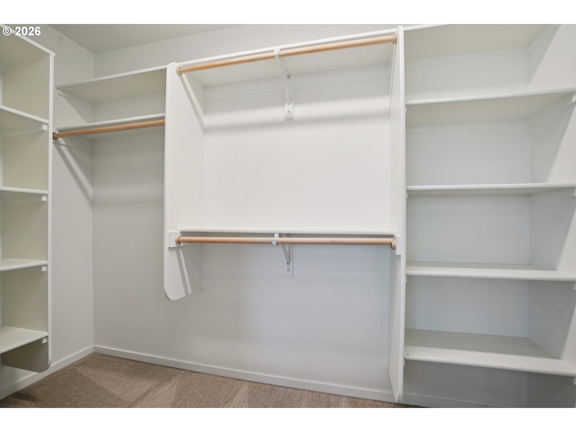 Photo #12: 250123504 Listing: Photo #12