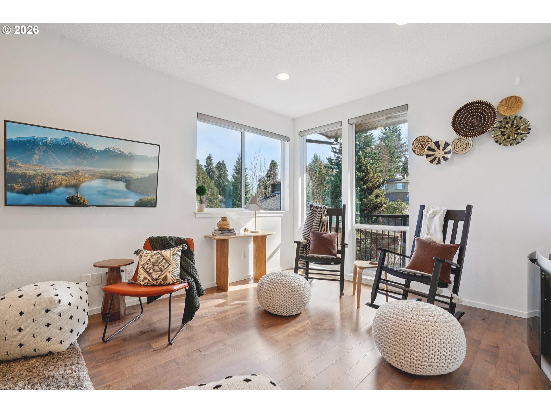 Photo #2: 250123504 Listing: Photo #2