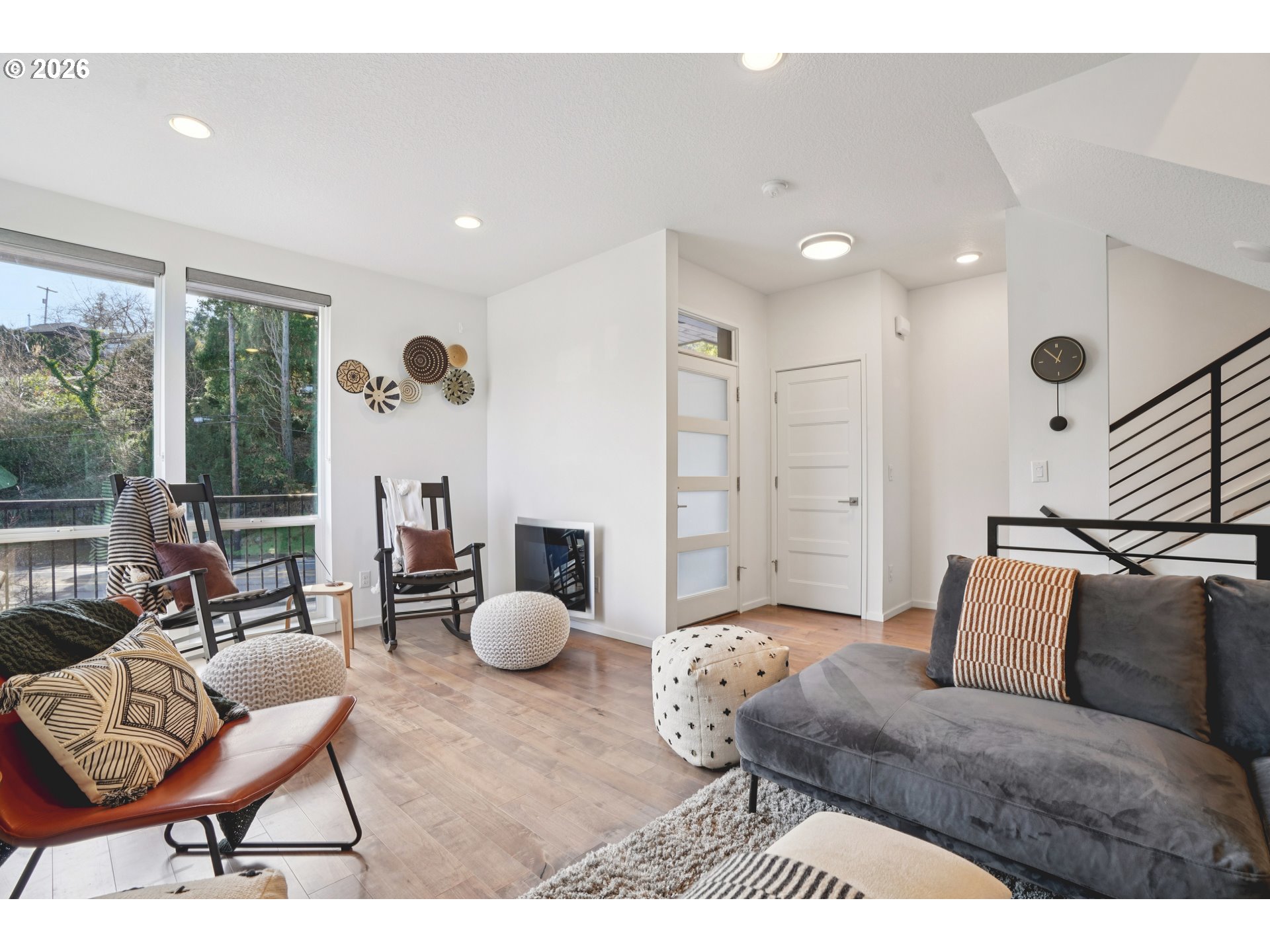 Photo #3: 250123504 Listing: Photo #3