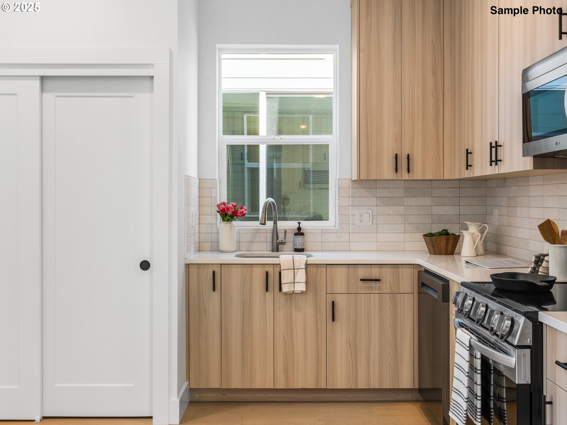 4376 NE Going ST, Portland, OR, 97218