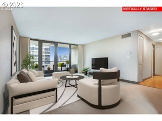 Photo #7: 251007748 Listing: Photo #7