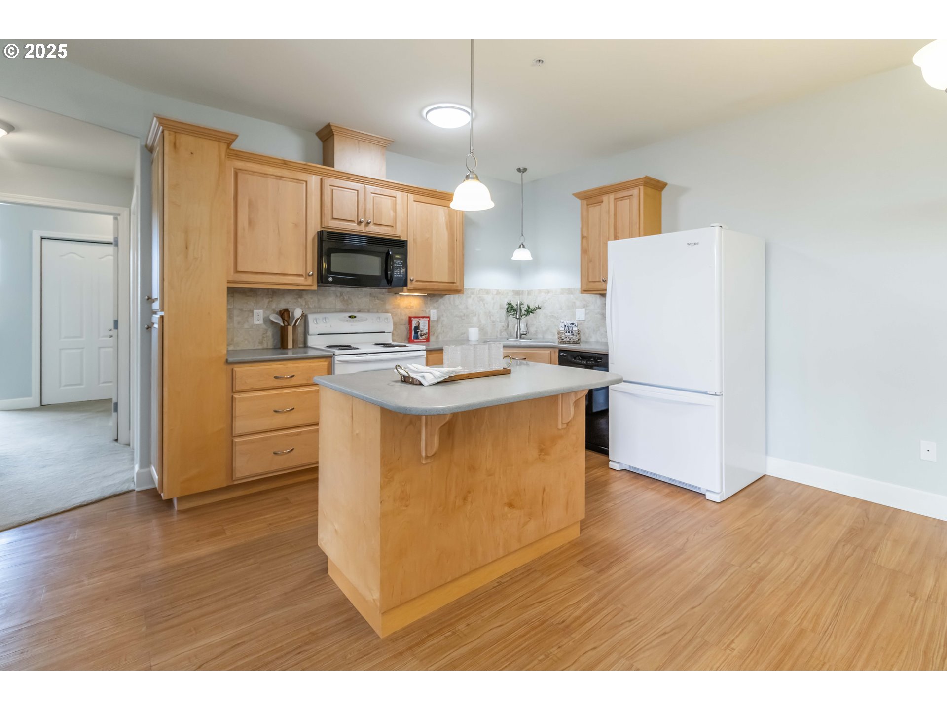 1548 RIVER RD UNIT 302, Longview, WA, 98632