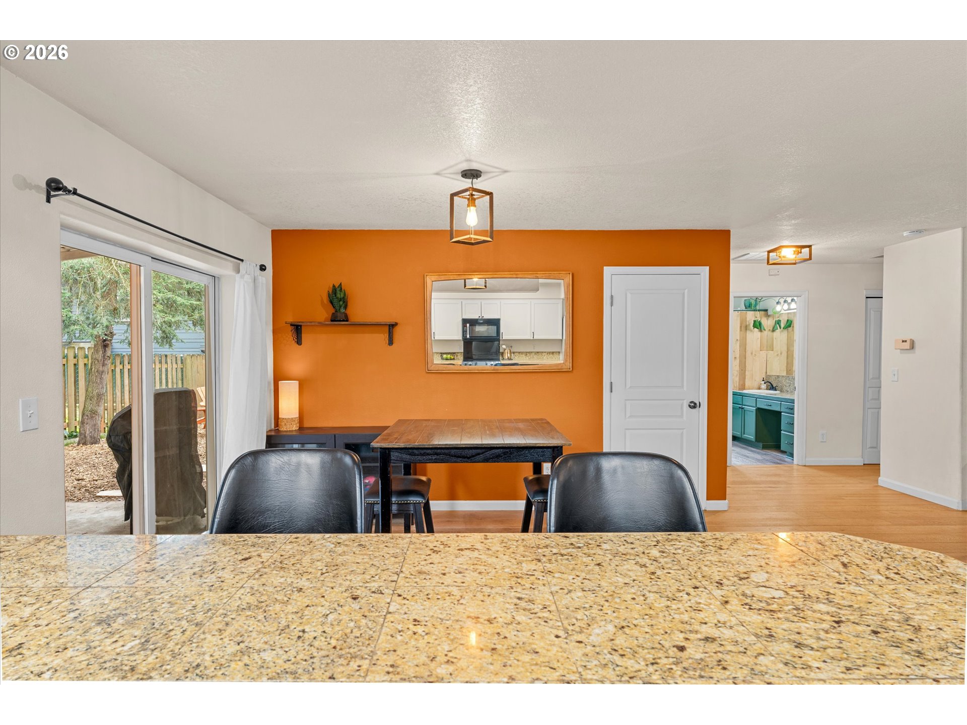 Photo #6: 251743166 Listing: Photo #6