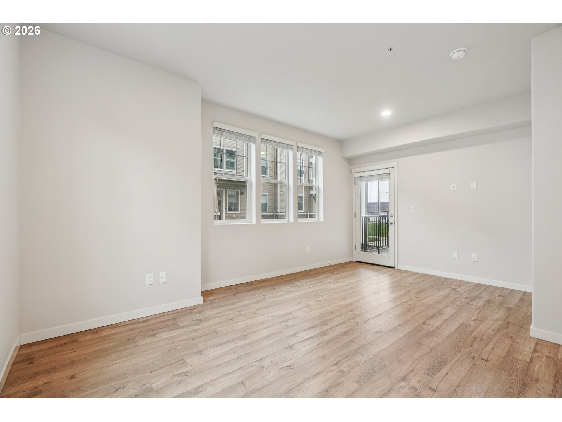 Photo #11: 251879317 Listing: Photo #11