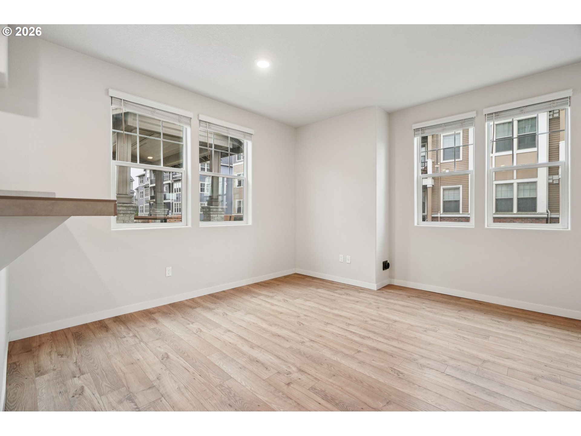 Photo #13: 251879317 Listing: Photo #13