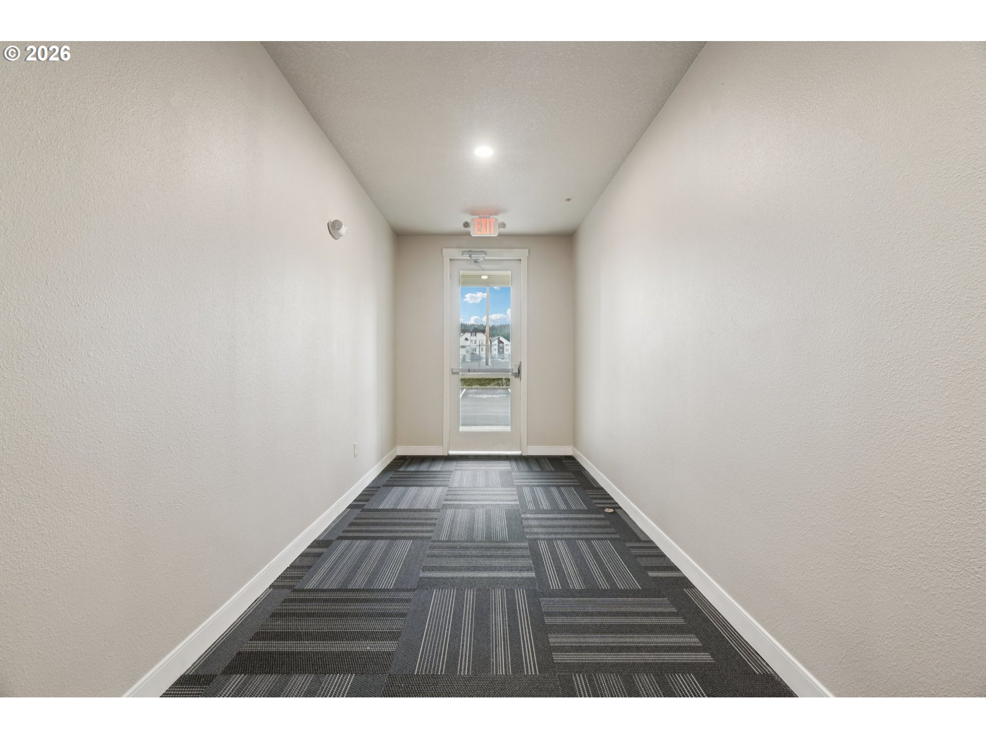 Photo #25: 251879317 Listing: Photo #25