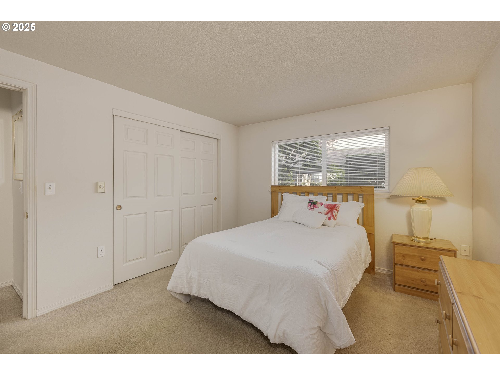 Photo #7: 252159793 Listing: Photo #7