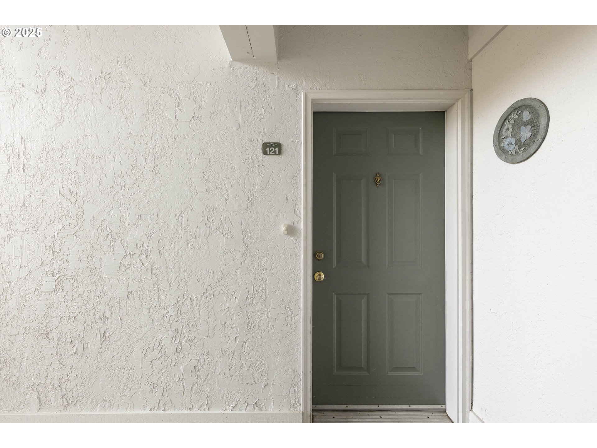 Photo #14: 252159793 Listing: Photo #14