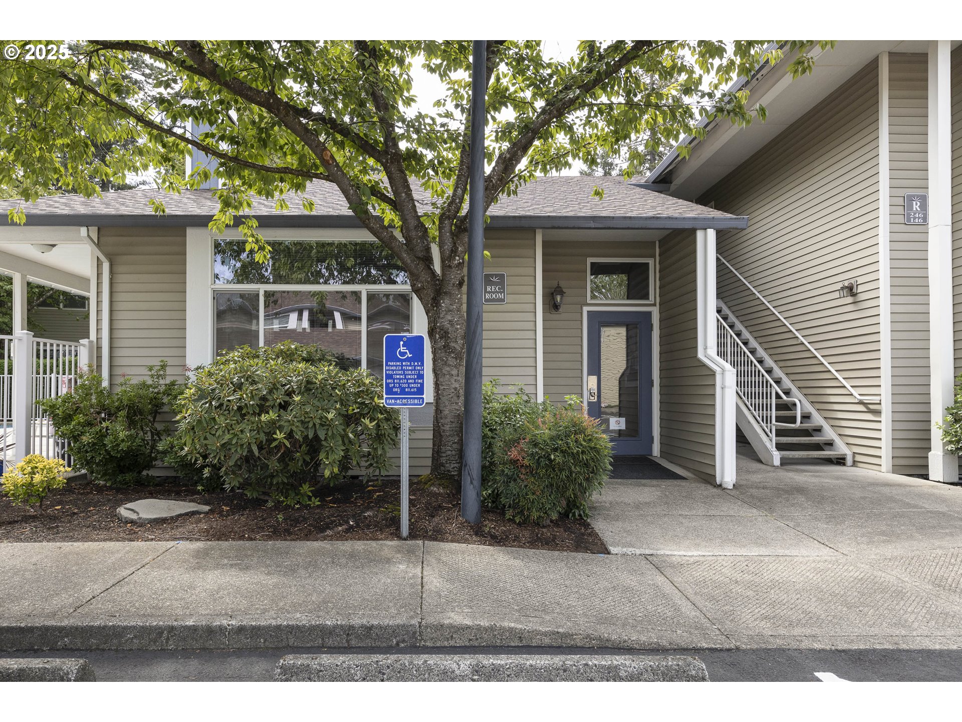 Photo #28: 252159793 Listing: Photo #28