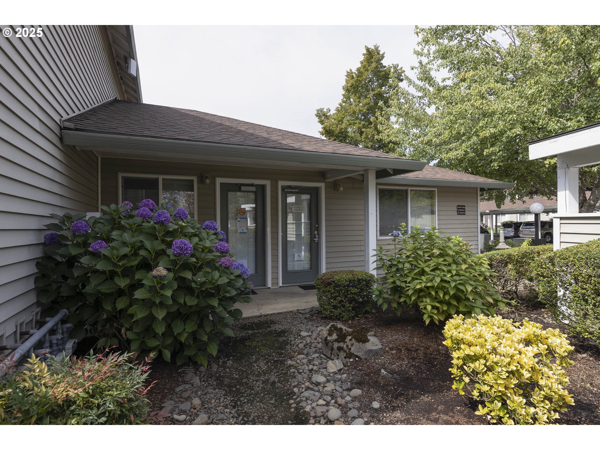 Photo #36: 252159793 Listing: Photo #36