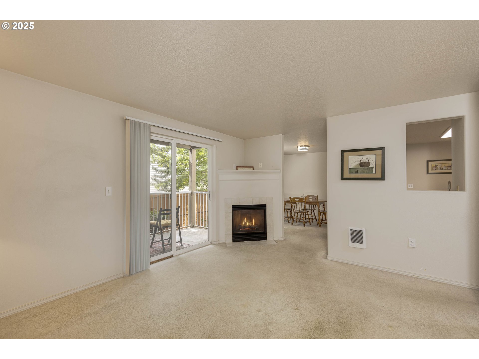 Photo #22: 252159793 Listing: Photo #22