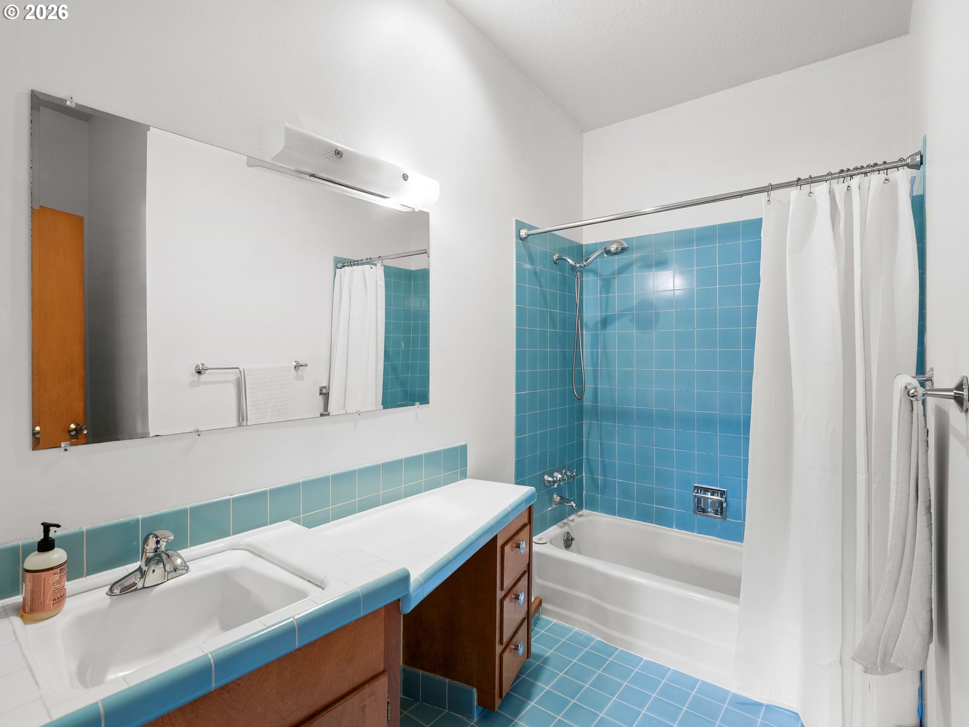 Photo #18: 253665374 Listing: Photo #18