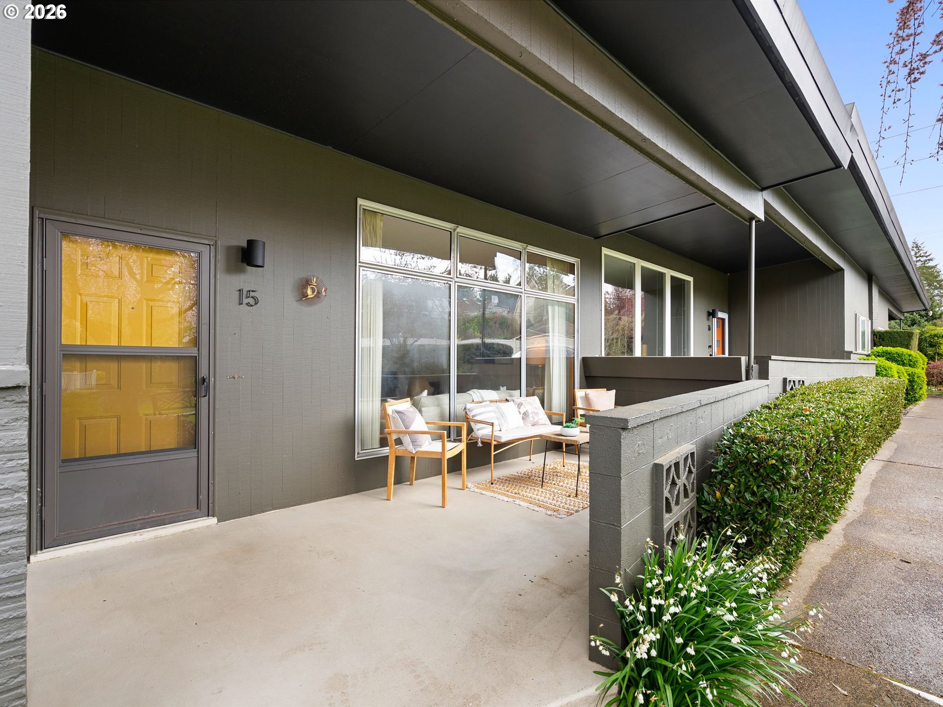 Photo #3: 253665374 Listing: Photo #3