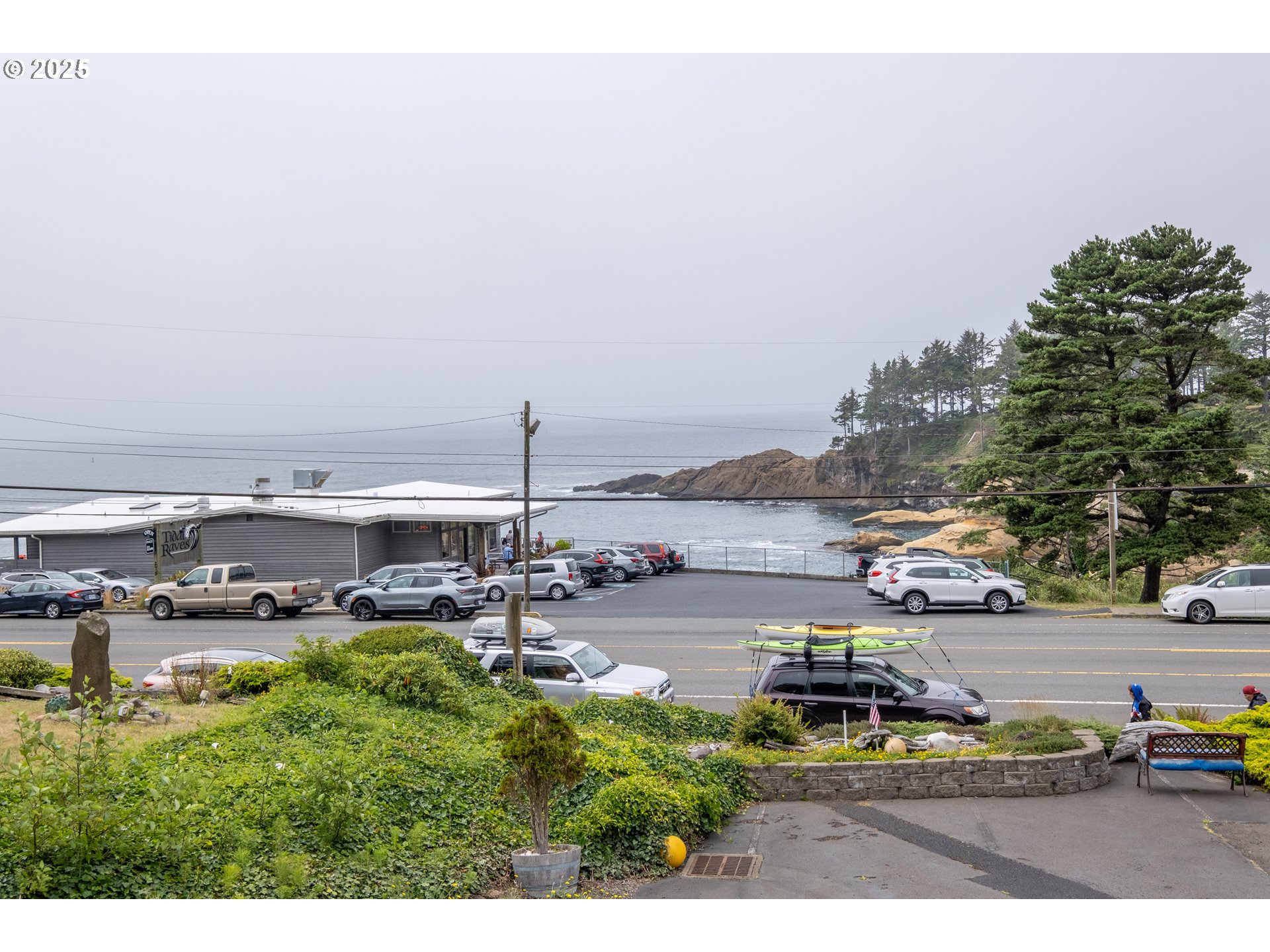 318 N HIGHWAY 101, Depoe Bay, OR, 97341