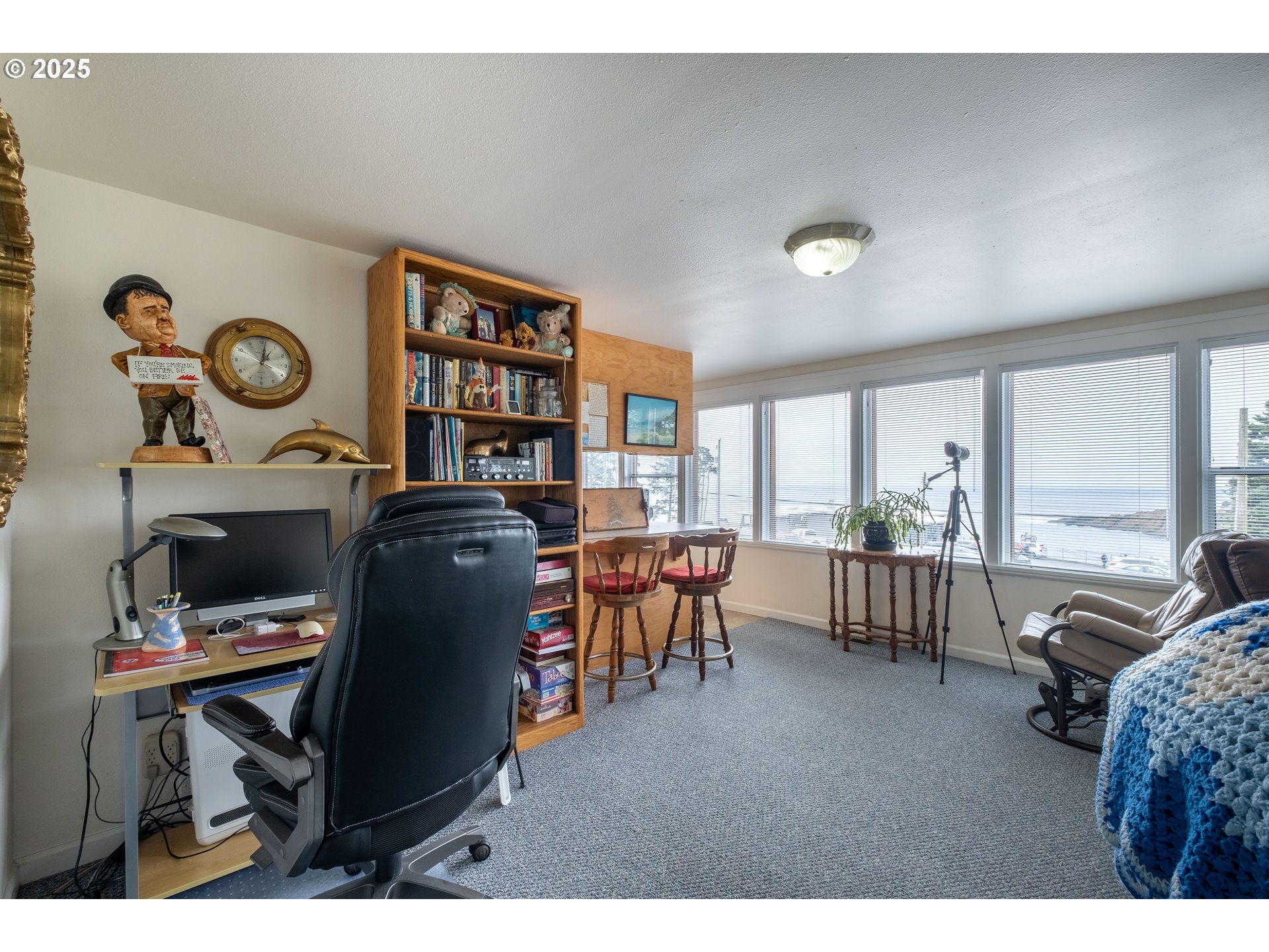 318 N HIGHWAY 101, Depoe Bay, OR, 97341