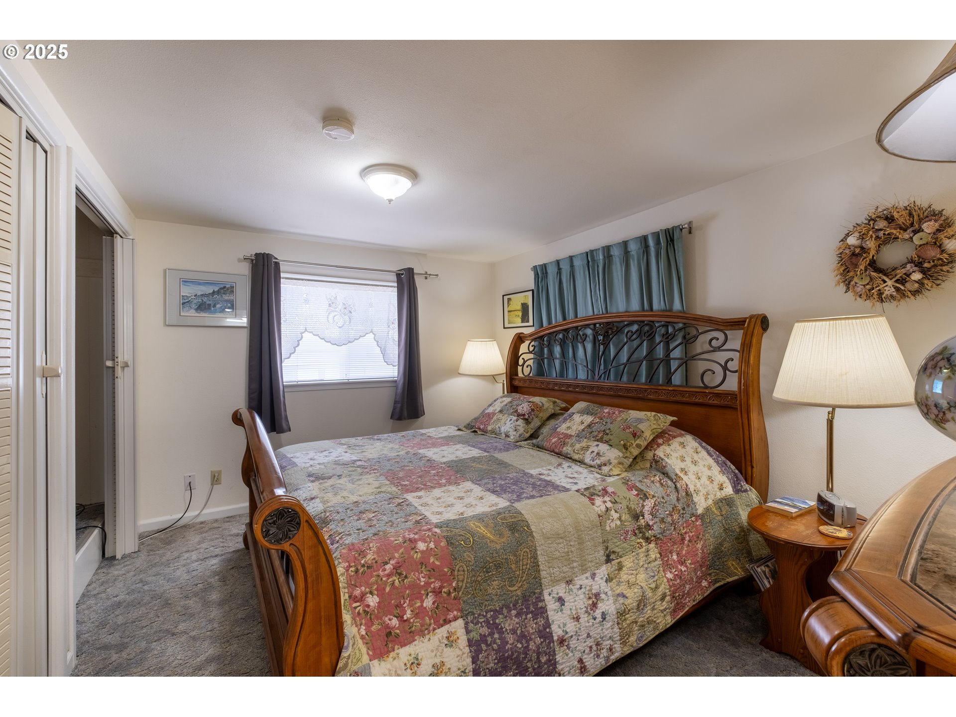 318 N HIGHWAY 101, Depoe Bay, OR, 97341