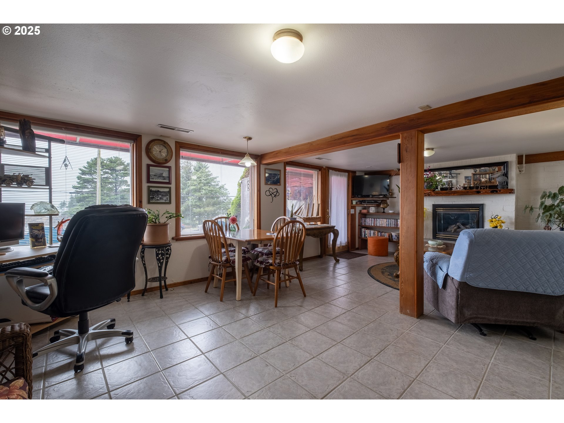 318 N HIGHWAY 101, Depoe Bay, OR, 97341