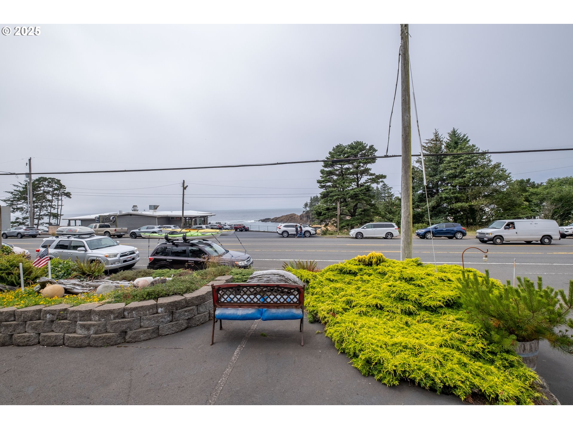 318 N HIGHWAY 101, Depoe Bay, OR, 97341