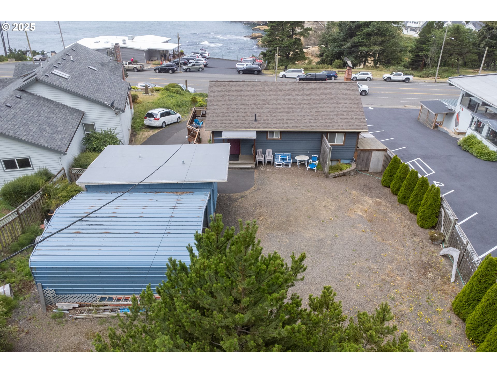 318 N HIGHWAY 101, Depoe Bay, OR, 97341