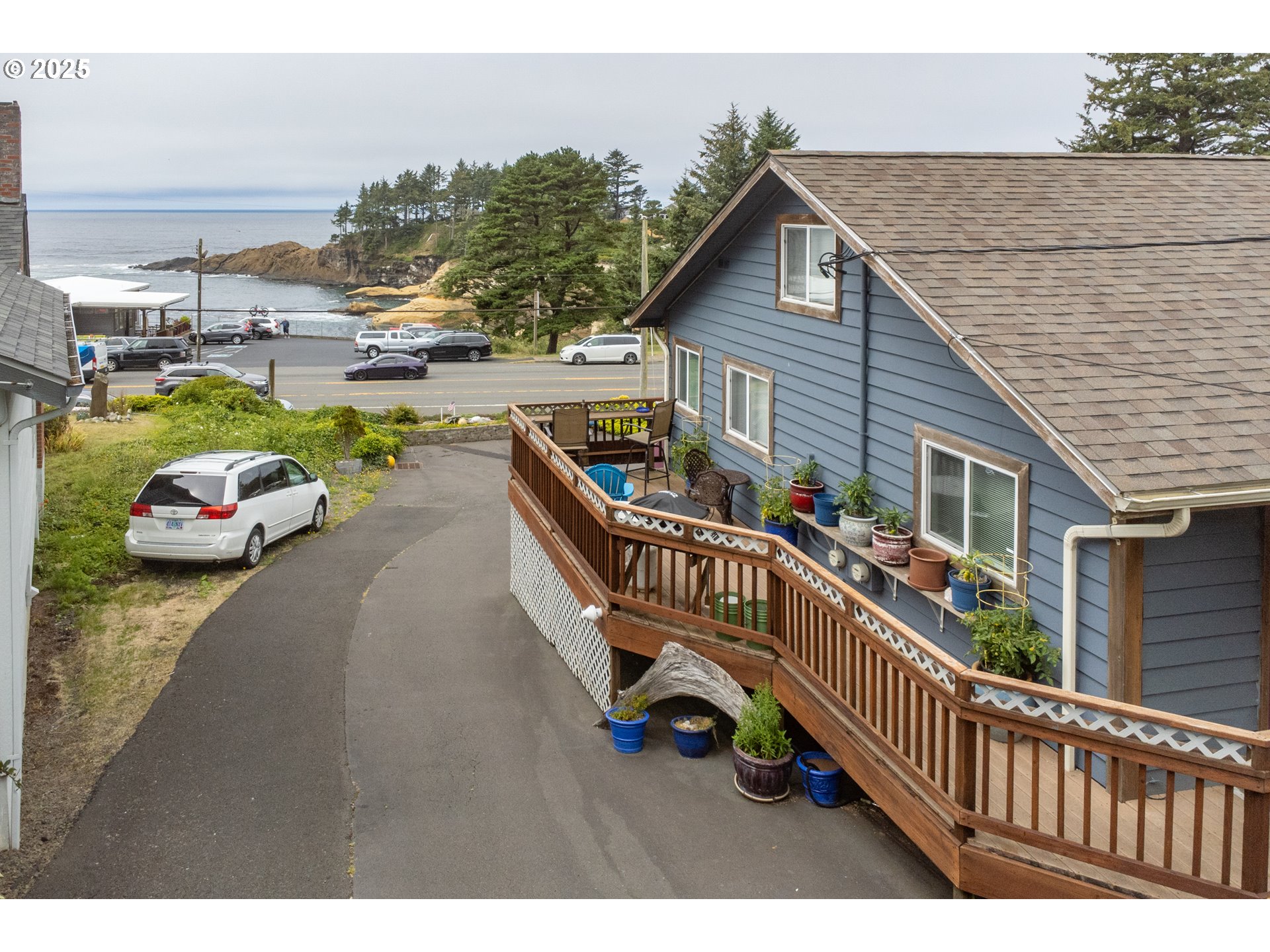 318 N HIGHWAY 101, Depoe Bay, OR, 97341