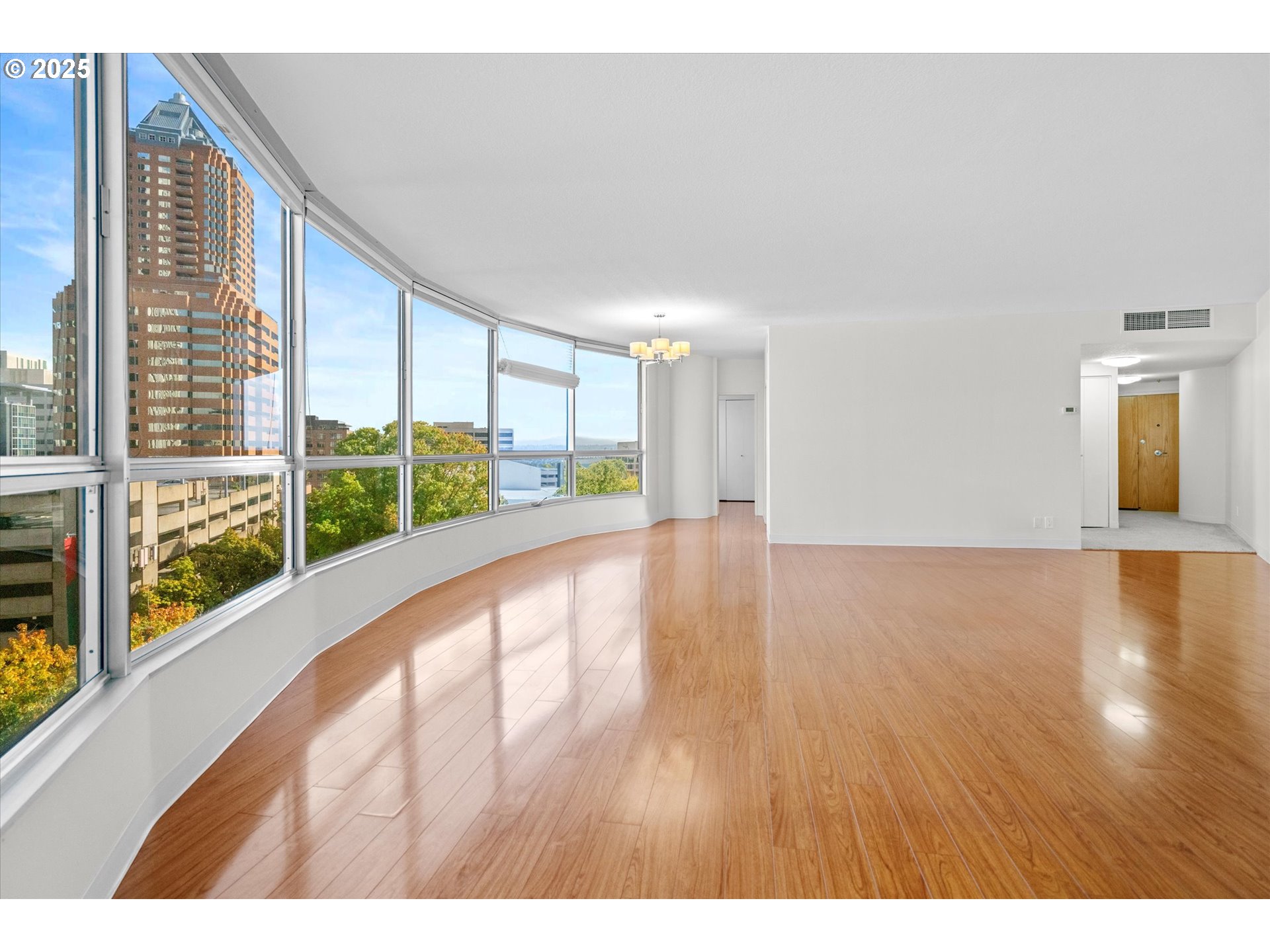 Photo #14: 256026999 Listing: Photo #14