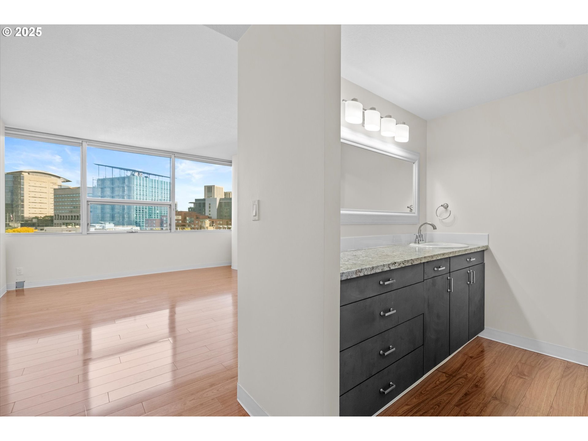 Photo #22: 256026999 Listing: Photo #22