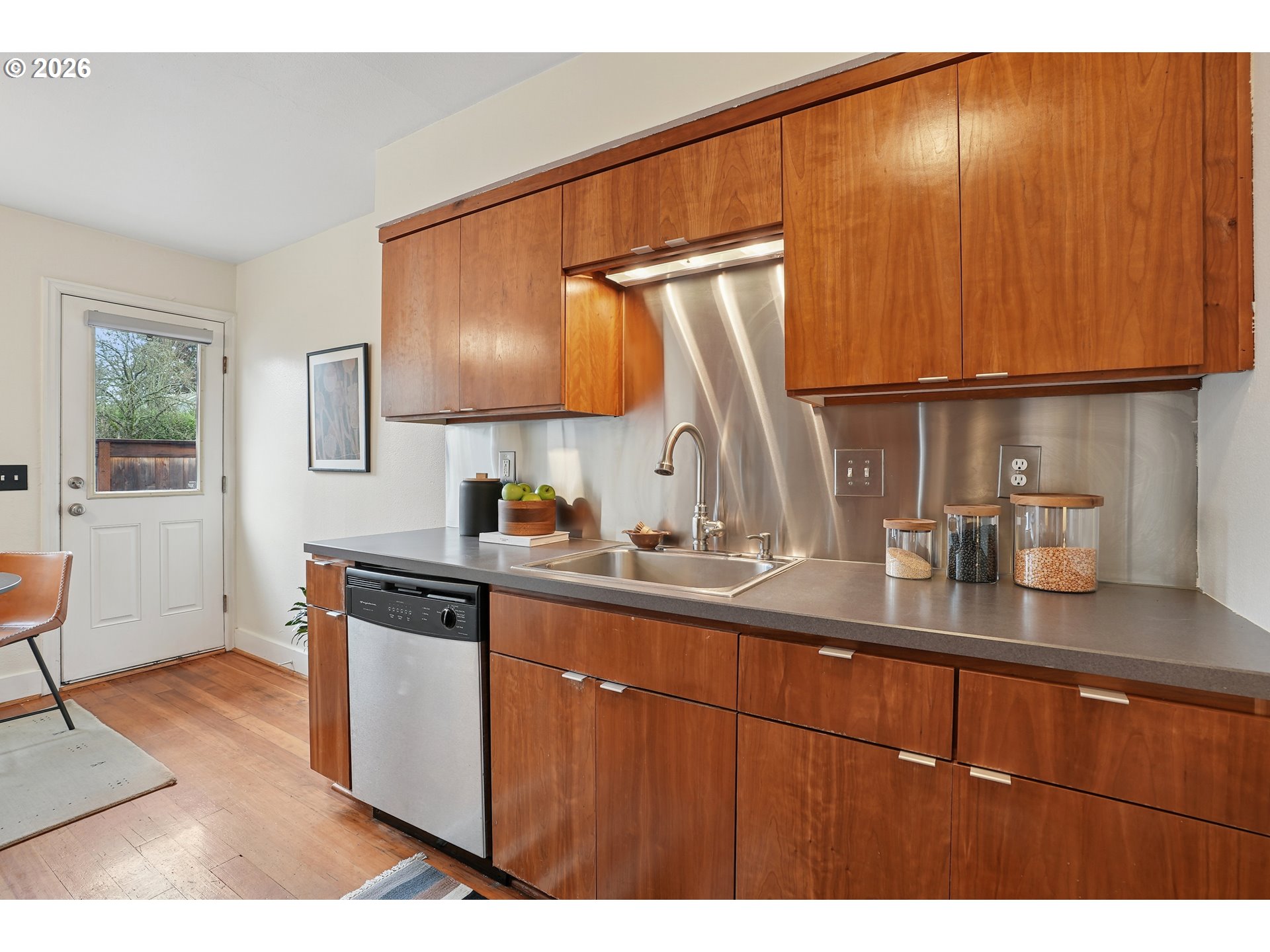 Photo #16: 256207096 Listing: Photo #16