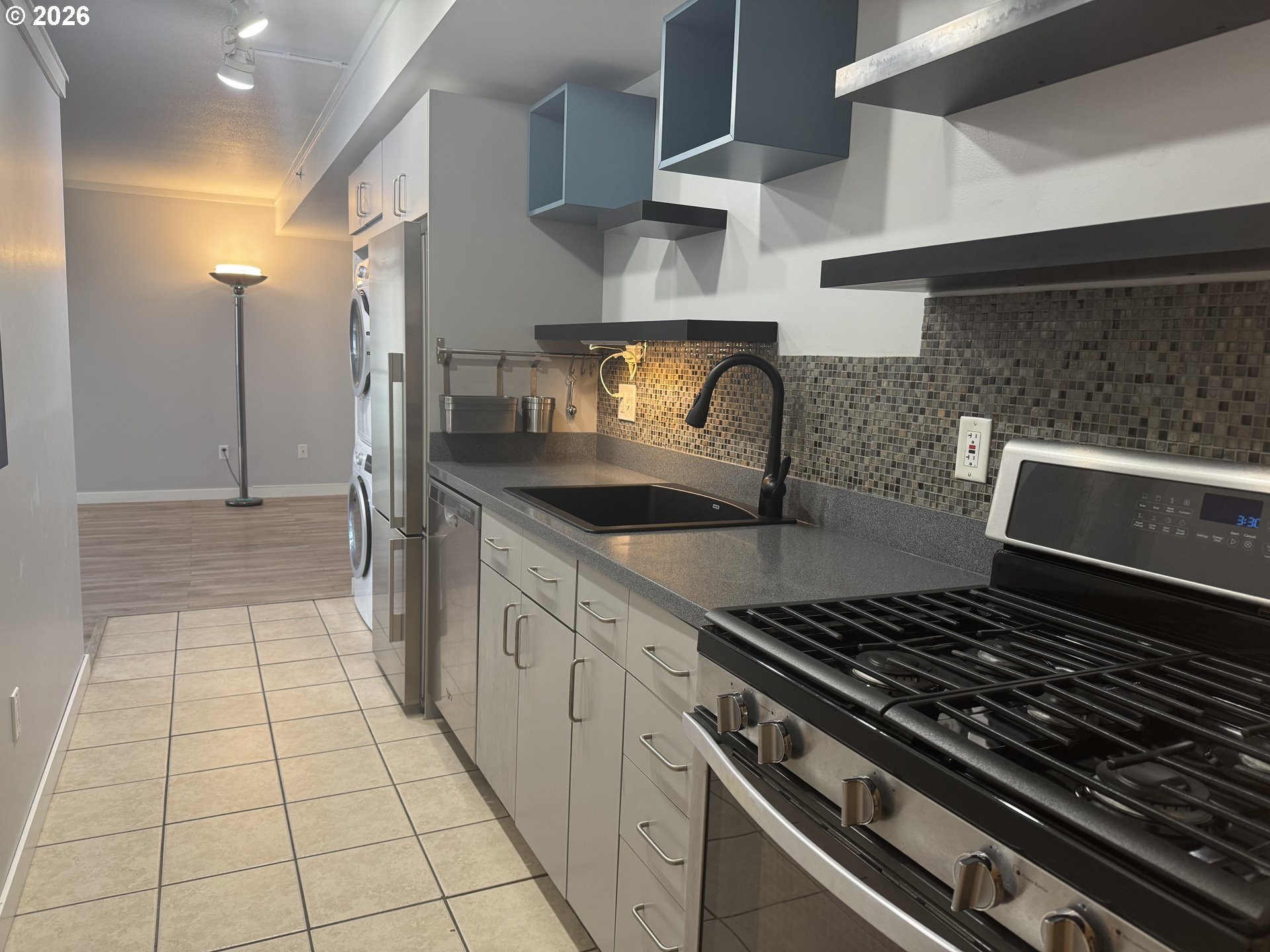 533 NE HOLLADAY ST UNIT 308, Portland, OR, 97232