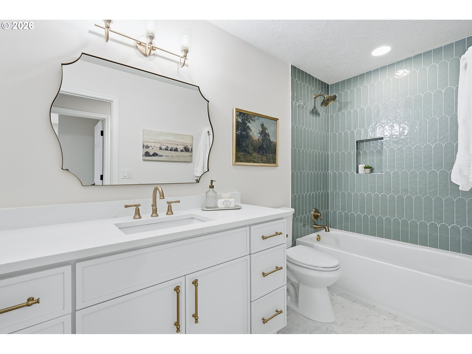 16181 PARELIUS CIR, Lake Oswego, OR, 97034