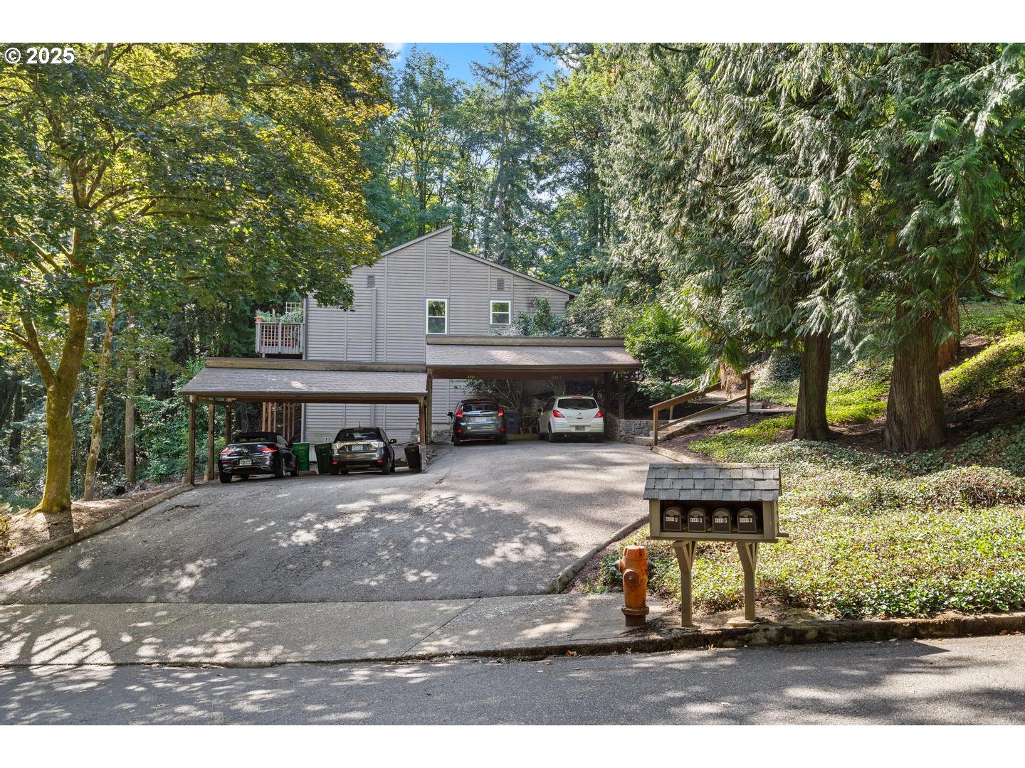 Photo #3: 256600807 Listing 