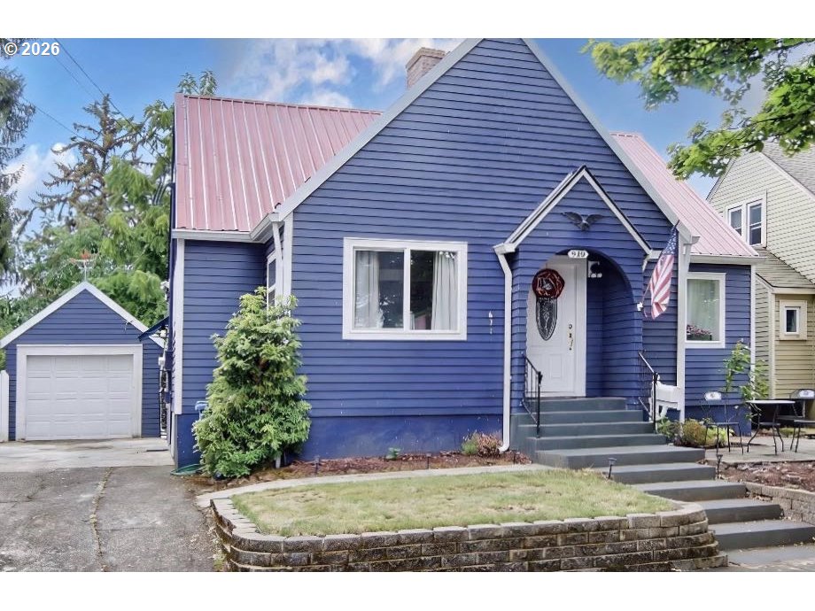 Photo of 920 NE ACADEMY ST Salem OR 97301