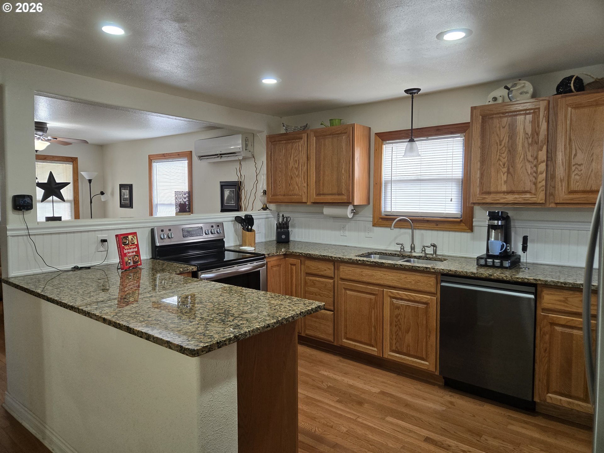 261 ROBINSON ST, Sutherlin, OR, 97479