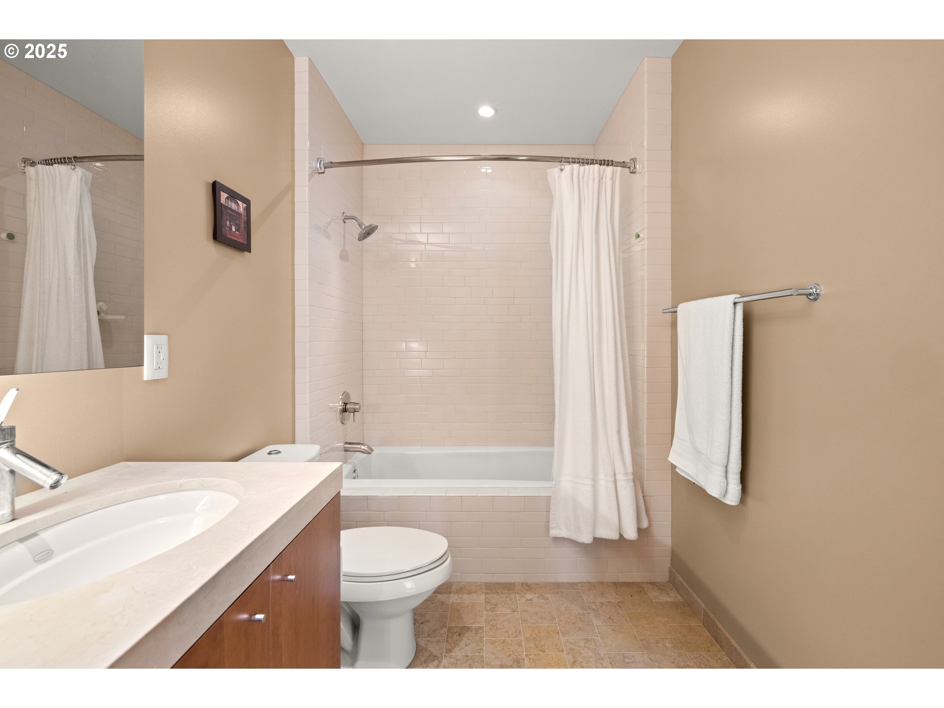 Photo #21: 257081559 Listing: Photo #21