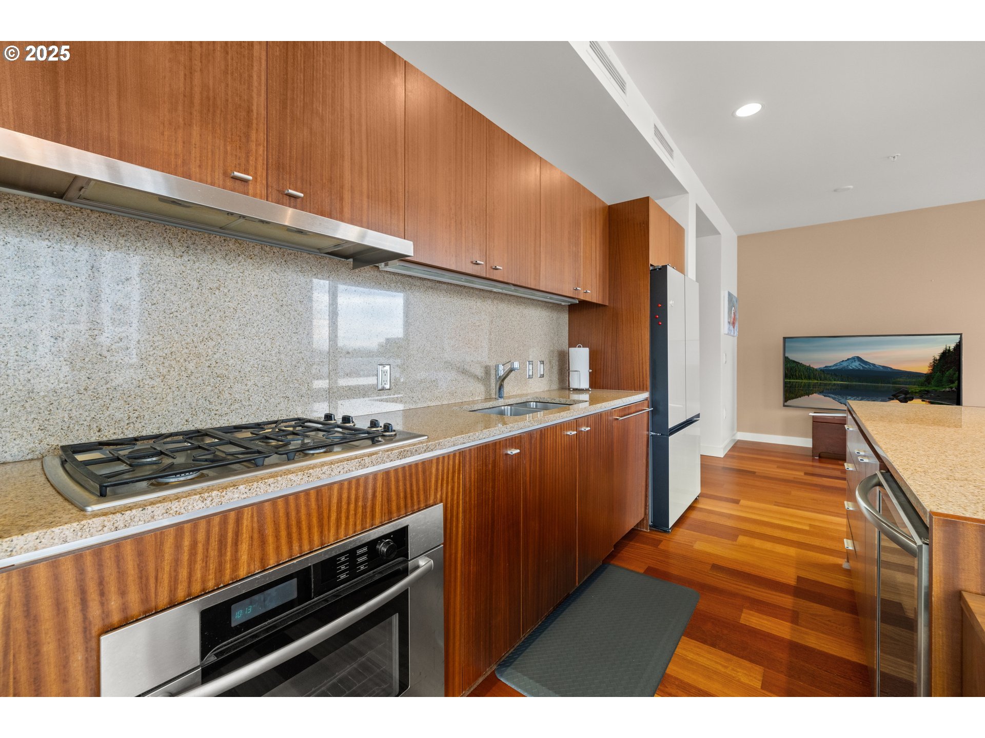 Photo #28: 257081559 Listing: Photo #28