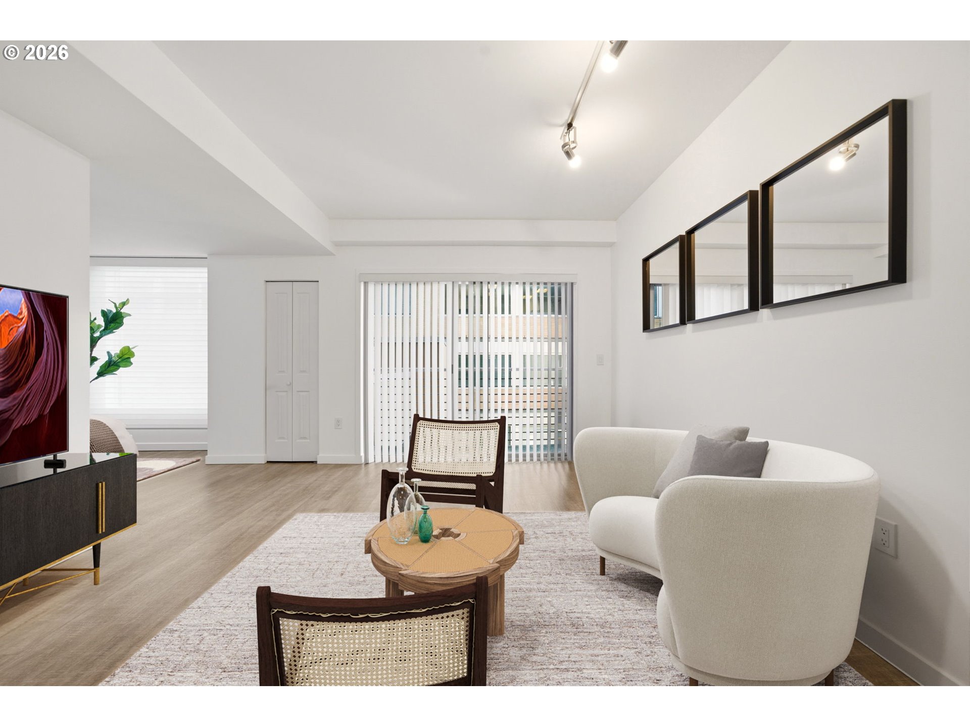 Photo #8: 257429344 Listing: Photo #8