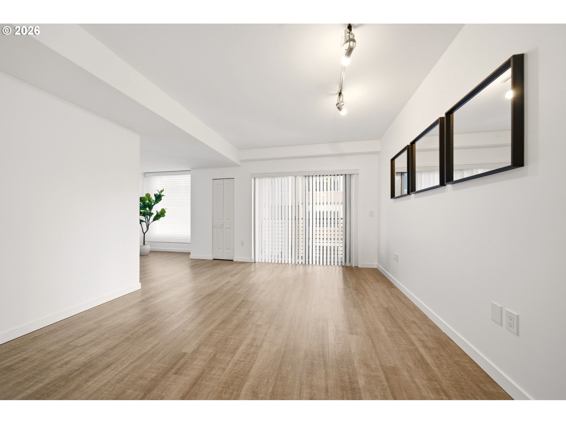 Photo #13: 257429344 Listing: Photo #13