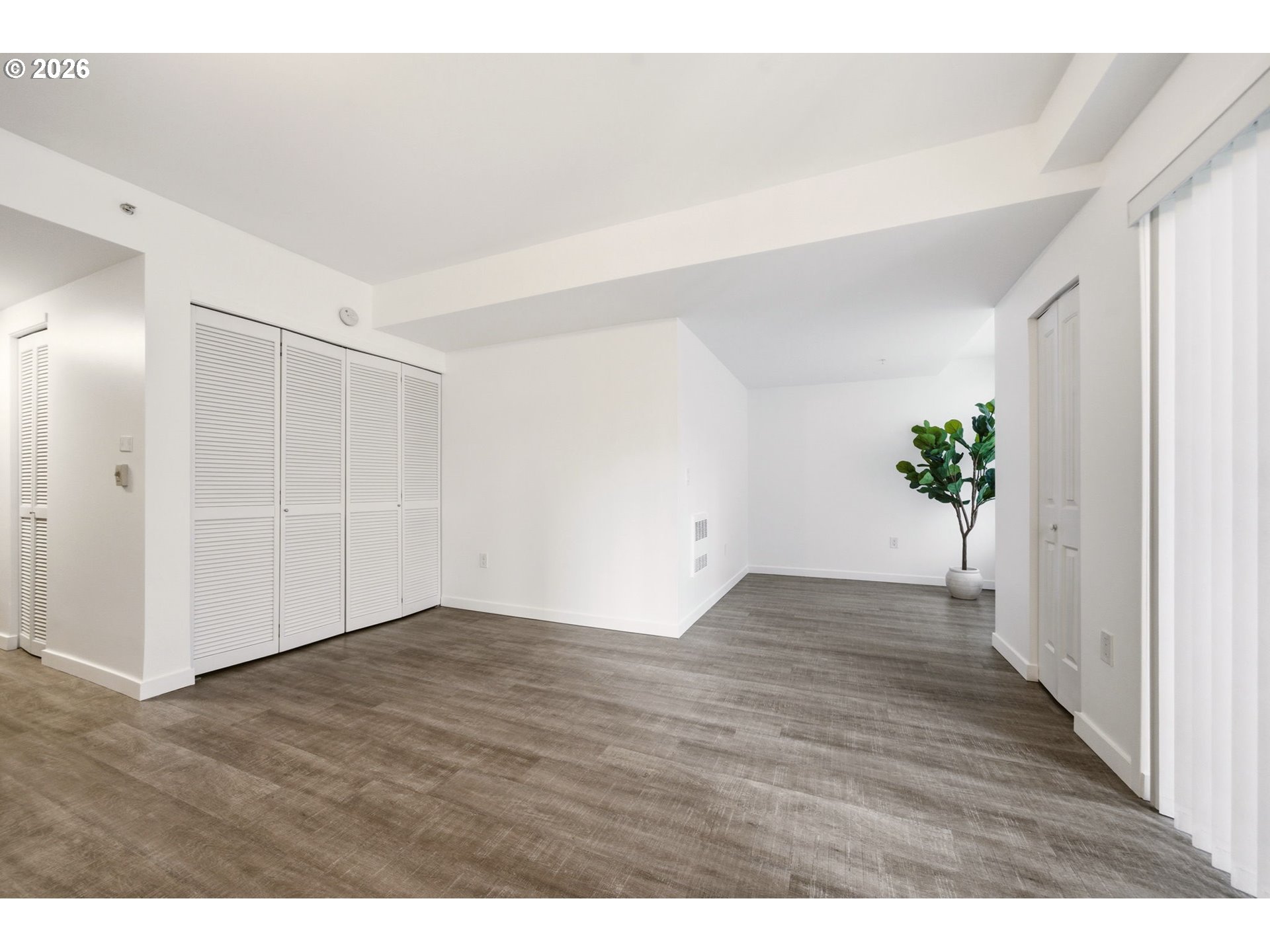 Photo #15: 257429344 Listing: Photo #15