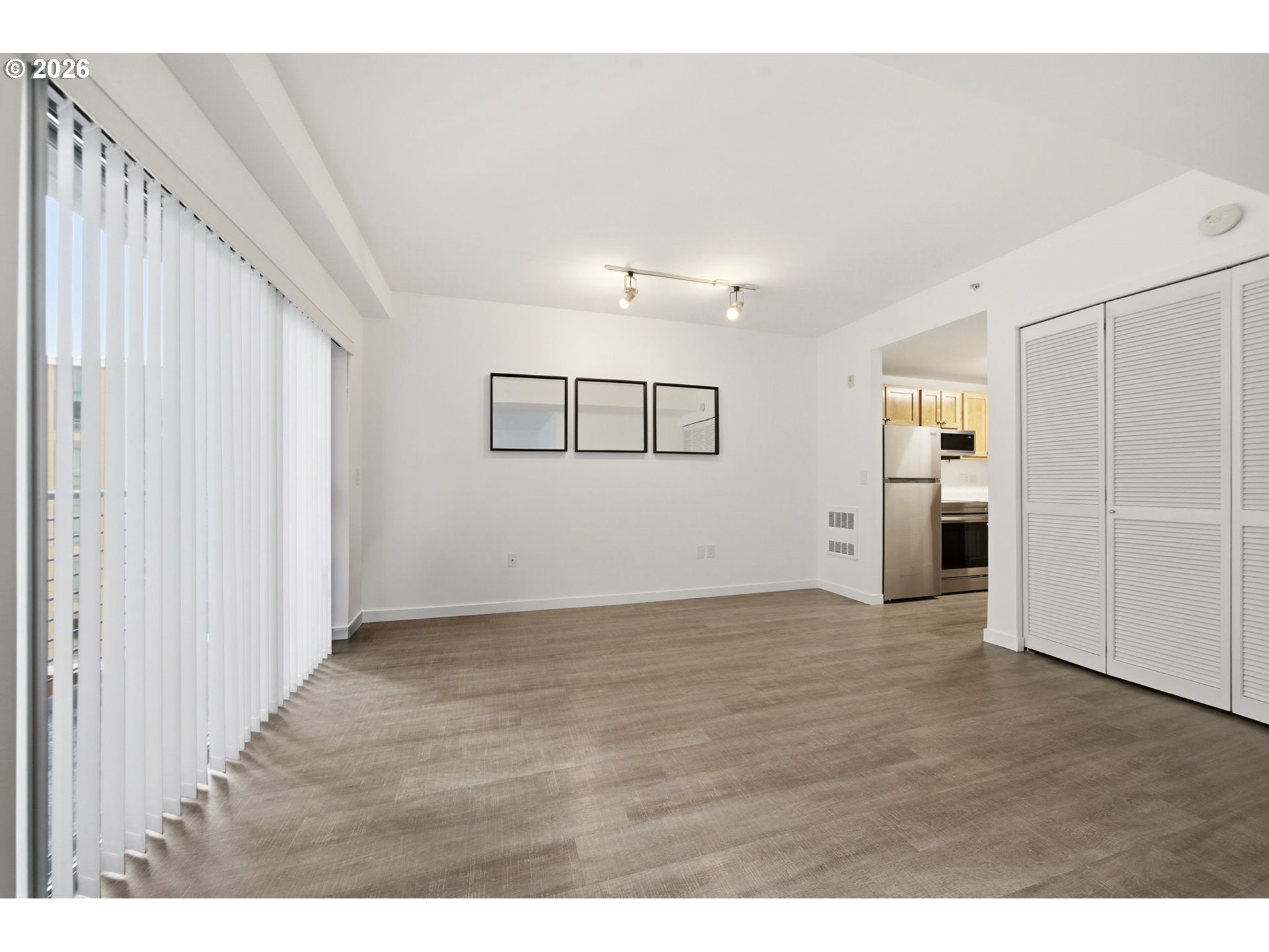 Photo #16: 257429344 Listing: Photo #16