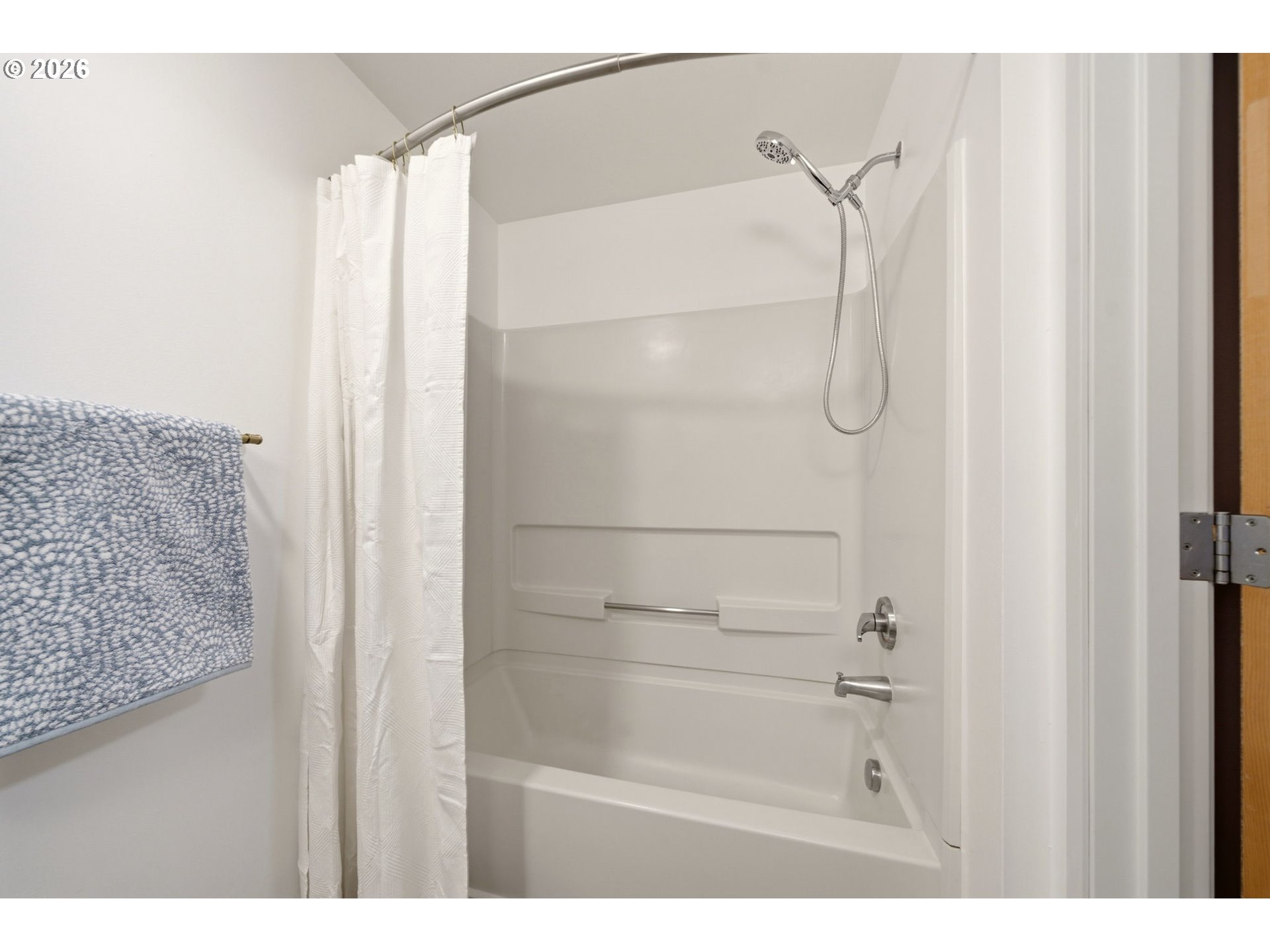 Photo #19: 257429344 Listing: Photo #19